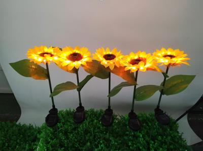 Solar Sunflower Lamp (Random Colors)