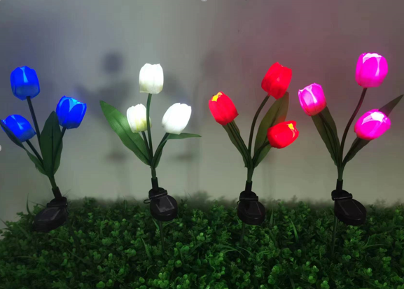 Solar Powered Three-Headed Tulips with Leaves (Random Colors)